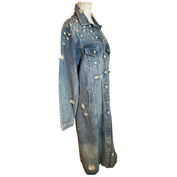 Veveret NWOT Elegant Long Denim Jacket with Pearl Accents - Picture 7 of 15